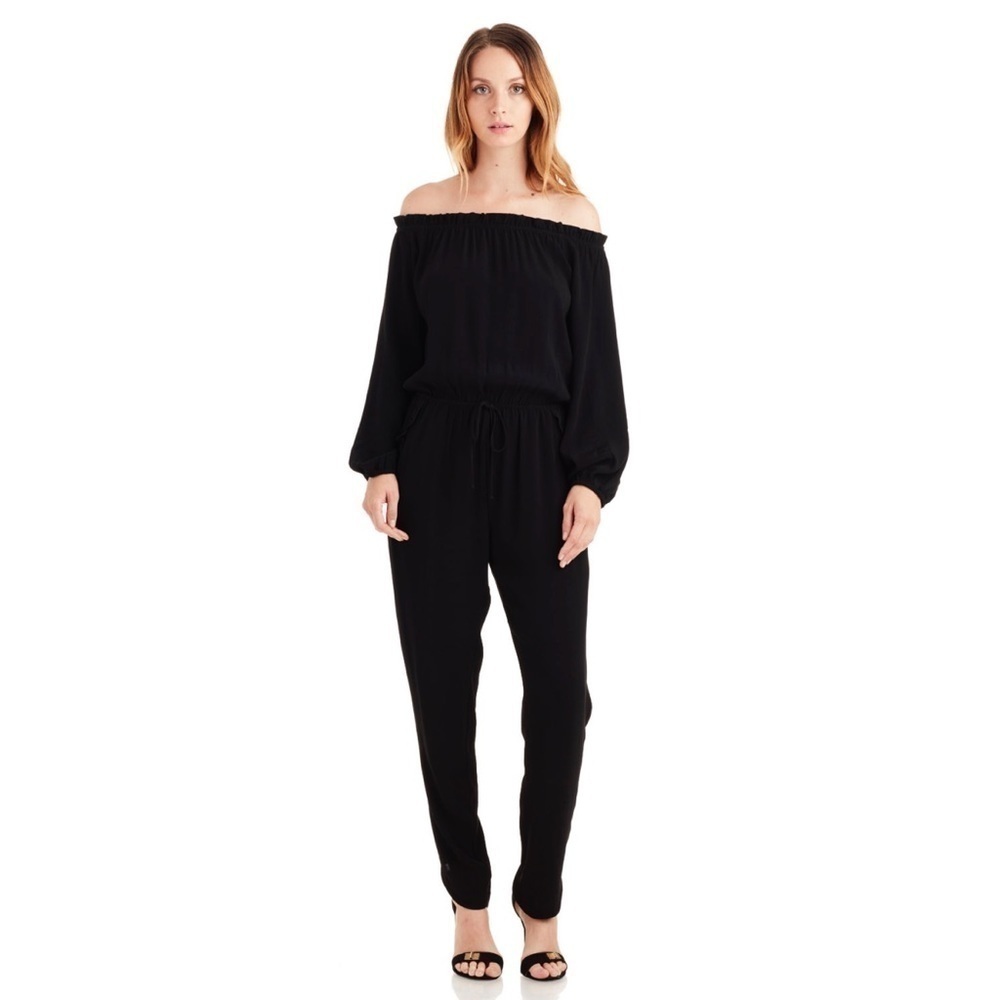 Fraiche by J Black‎ Off Shoulder Long Sleeve Jumpsuit L